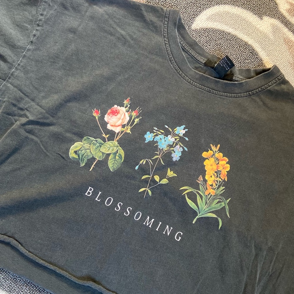 Cropped Tee